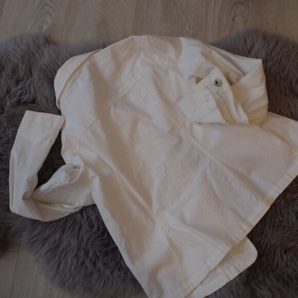Cute  Cleo Petites White Demin Jacket - Picture 5 of 5